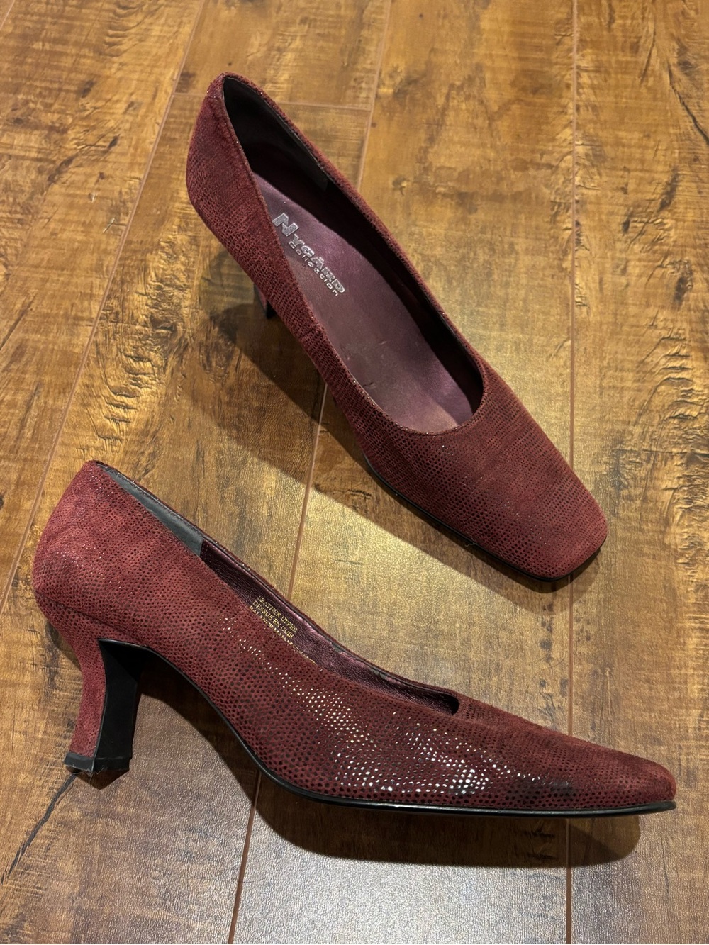 Nygard Collection Burgundy Sparkle Suede Mid Heel Pumps